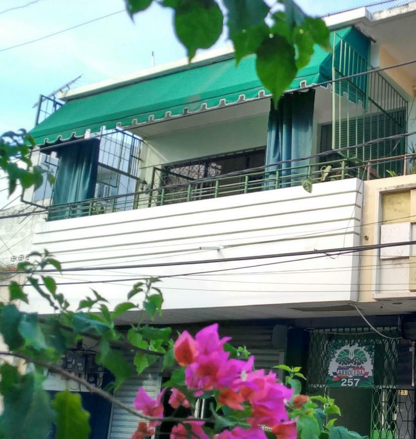 Arboleda Hostal Santo Domingo Exterior photo